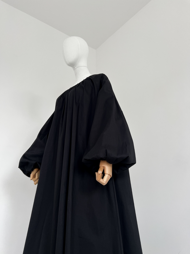 Puff sleeve abaya